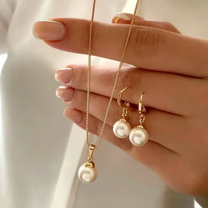 Golden Pearl Jewellery Set