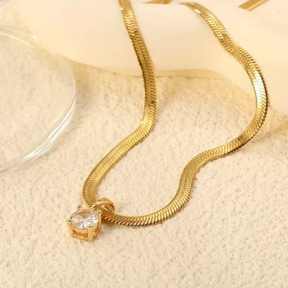 Elegant Rhinestone Pendant Necklace
