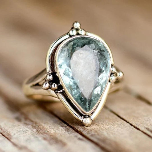Vintage-Style Ring with Blue Crystal Inlay