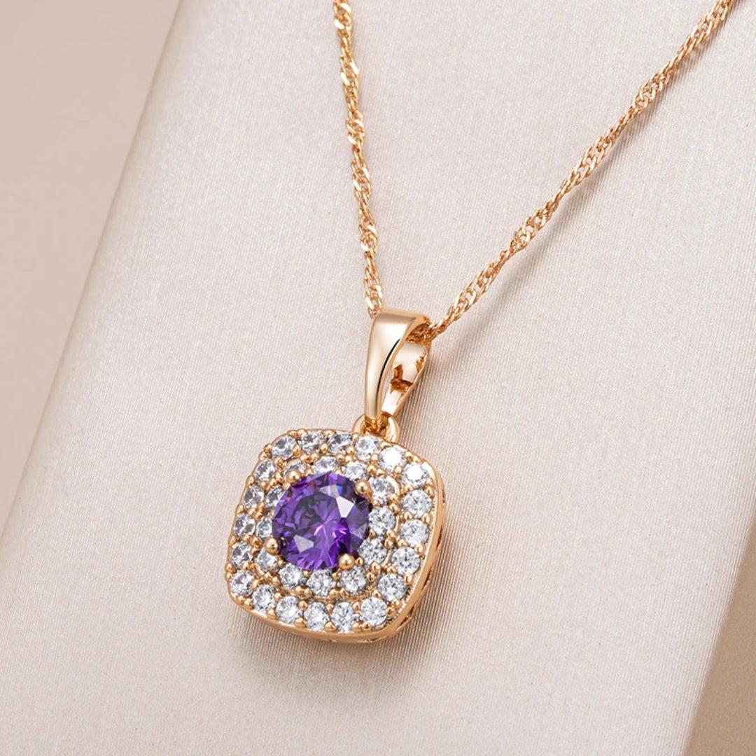 Elegant Lilac Shiny Necklace in Gold