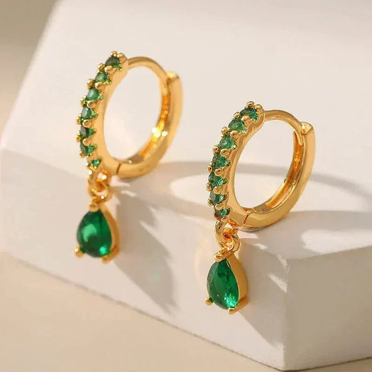Zirconia Earrings with Emerald in Gold