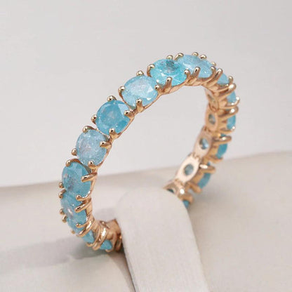 Ring with Round Stone Made of Gold