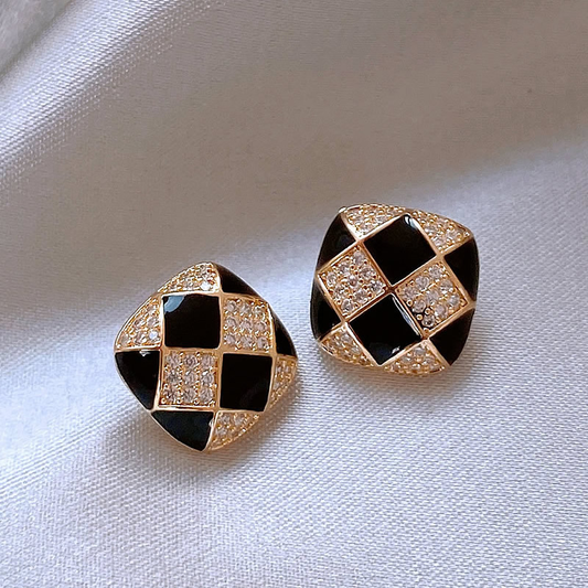 Shiny Elegant Earrings Made of Black Enamel